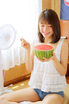 男生喷出精子视频