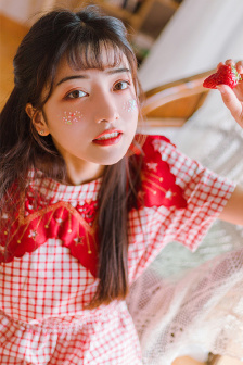 《《放肆作者:糖醋奶茶